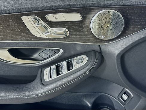 Used 2020 Mercedes-Benz C 300 4MATIC Sedan image 11