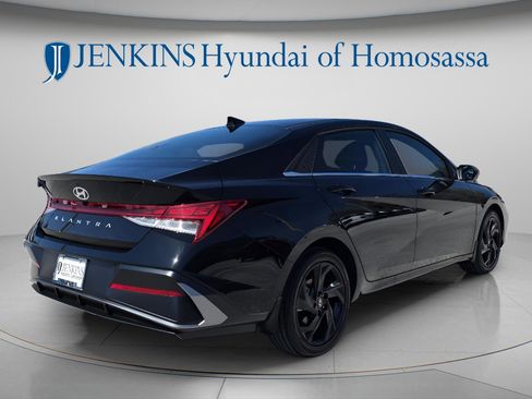 New 2026 Hyundai Elantra SEL Sport image 5