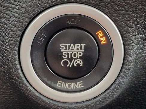 Used 2015 Dodge Challenger R/T w/ Quick Order Package 28B R/T RWD image 25