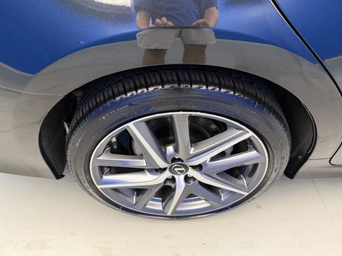 Used 2018 Lexus GS 350 F Sport w/ Preferred Accessory Package AWD/4WD image 8
