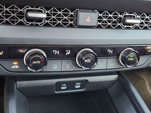 Used 2024 Honda Accord EX image 19