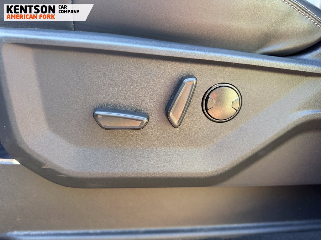 Used 2025 Ford Expedition Max Platinum AWD/4WD image 30