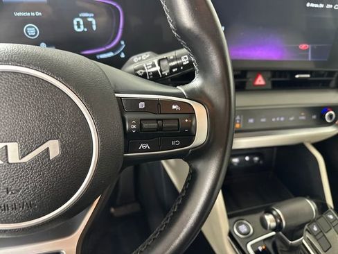 Used 2023 Kia Sportage EX image 16