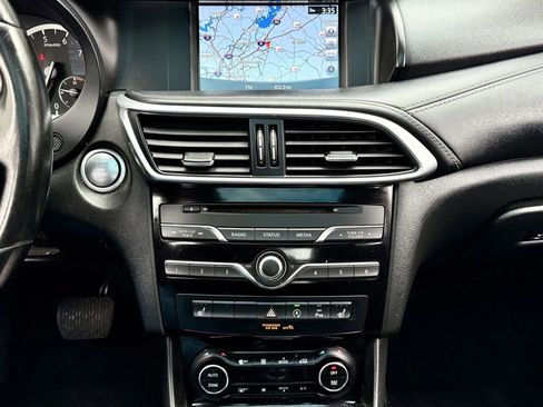 Used 2019 INFINITI QX30 AWD image 24