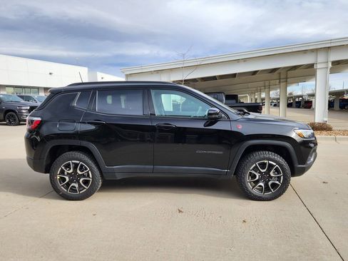 New 2026 Jeep Compass Trailhawk w/ Sun, Sound & Navigation Group image 2