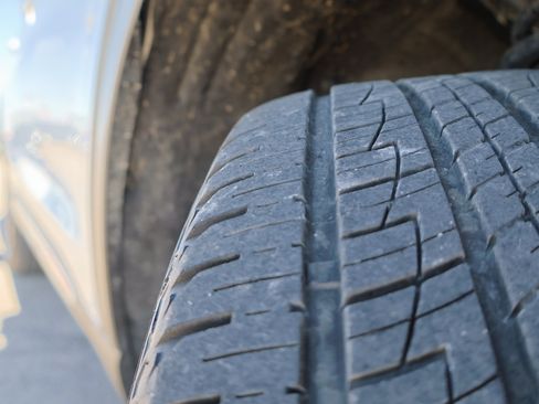 Certified 2022 Ford Explorer XLT w/ Equipment Group 202A image 11