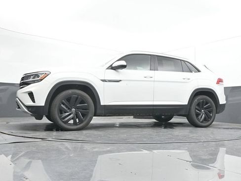 Used 2022 Volkswagen Atlas Cross Sport SE AWD/4WD image 28