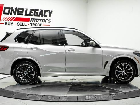 Used 2023 BMW X5 M50i w/ Executive Package AWD/4WD image 5