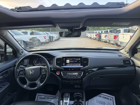 Used 2021 Honda Pilot Touring image 19