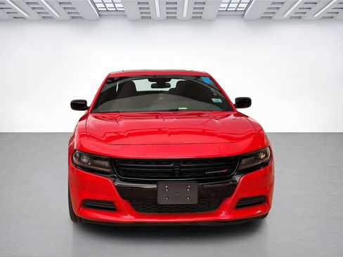 Used 2020 Dodge Charger SXT w/ Blacktop Package RWD image 2