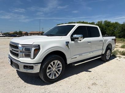 New 2026 Ford F150 Lariat w/ Equipment Group 501A Mid