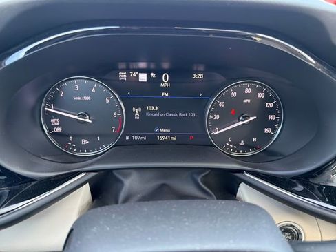 Used 2023 Buick Envision Avenir AWD/4WD image 18