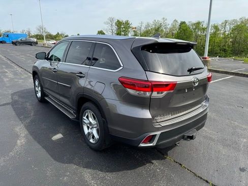 Used 2018 Toyota Highlander Limited AWD/4WD image 5