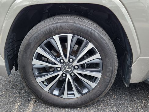 Used 2023 Lexus LX 600 4WD w/ Appearance Package image 21