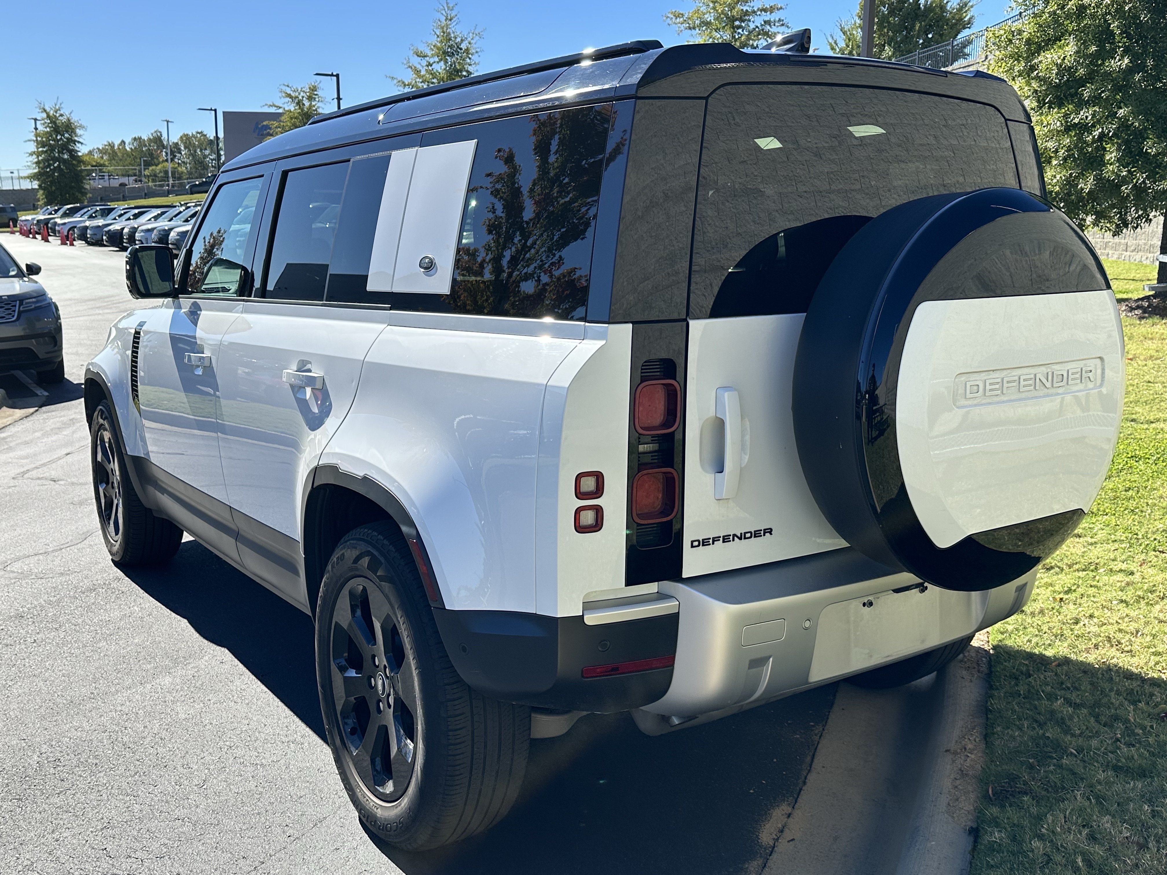Used 2024 Land Rover Defender 110 S AWD/4WD image 5