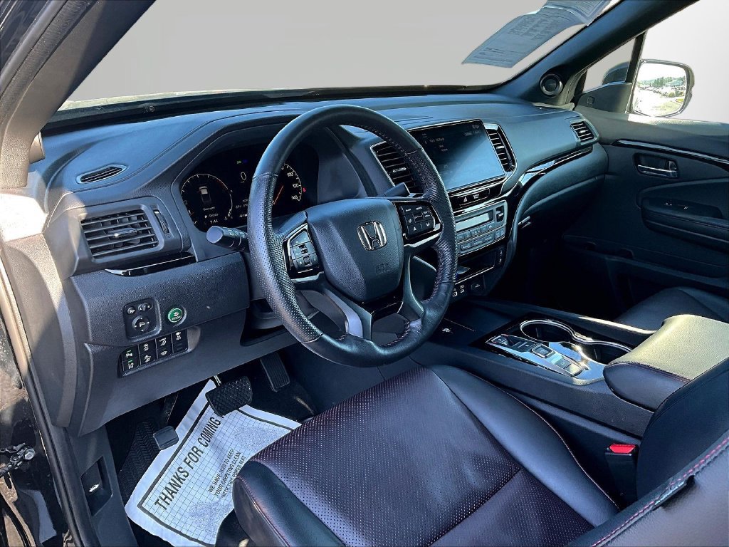Certified 2024 Honda Ridgeline Black Edition image 19