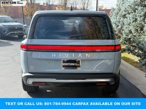 Used 2022 Rivian R1S Launch Edition image 7