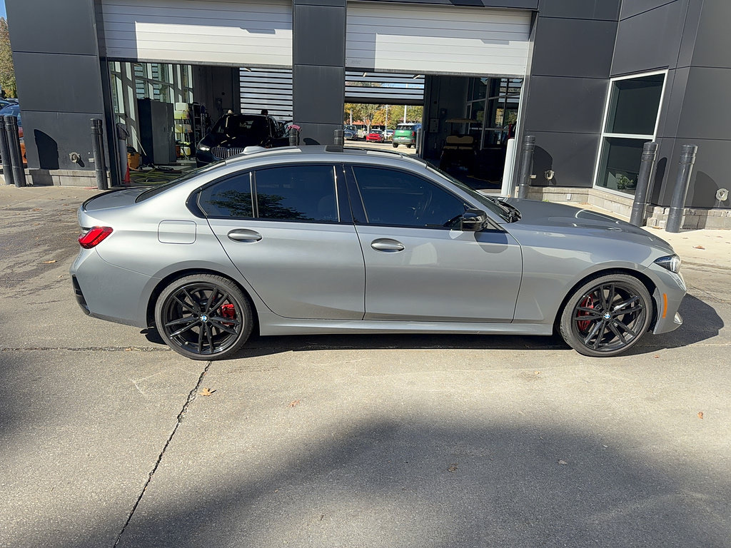 Used 2024 BMW 330i xDrive Sedan w/ M Sport Package AWD/4WD image 4