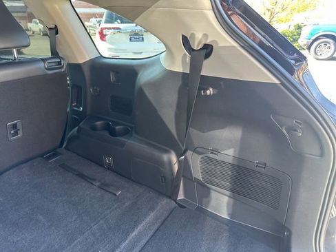 Used 2022 Toyota Highlander Limited AWD/4WD image 28