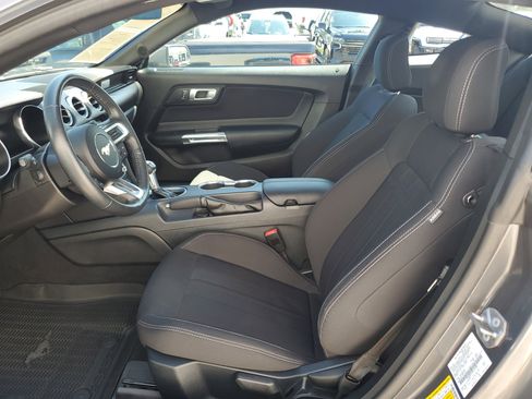 Used 2021 Ford Mustang Coupe image 18