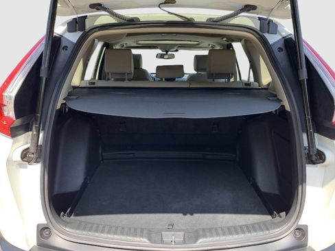 Used 2018 Honda CR-V Touring image 39