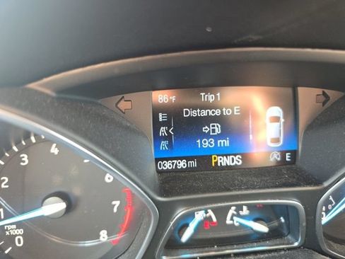 Used 2019 Ford Escape SEL FWD image 10