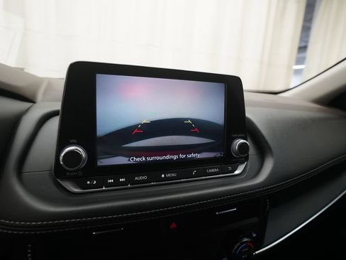 Used 2021 Nissan Rogue S AWD/4WD image 21