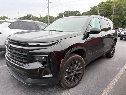 Used 2024 Chevrolet Traverse LT w/ Enhanced Driving Package
