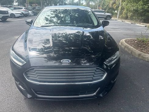 Used 2016 Ford Fusion Titanium FWD image 1