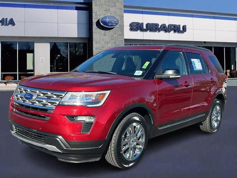 Used 2018 Ford Explorer XLT w/ Equipment Group 202A AWD/4WD image 1