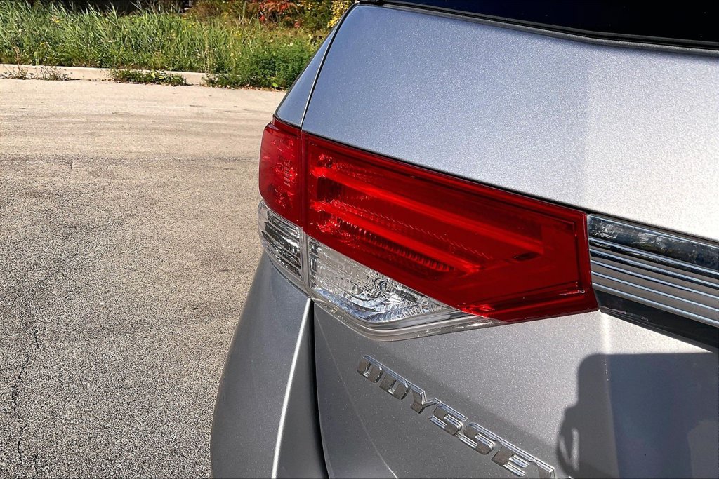Used 2016 Honda Odyssey EX image 31