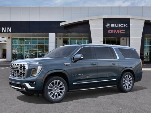 New 2026 GMC Yukon XL Denali w/ Advanced Technology Package AWD/4WD image 2