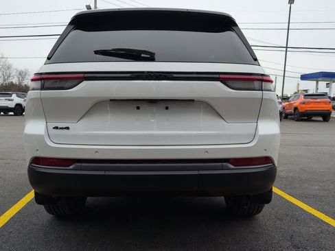 New 2026 Jeep Grand Cherokee Altitude AWD/4WD image 5