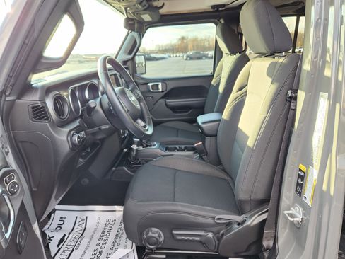 Used 2022 Jeep Wrangler Unlimited Sport image 12