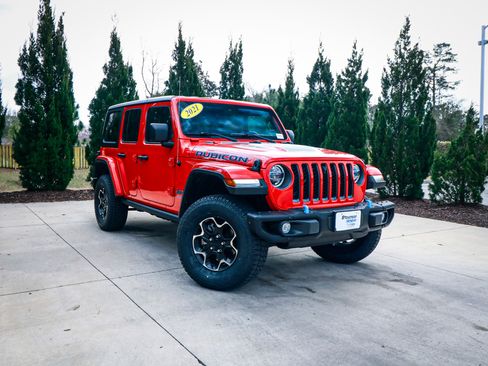 Used 2021 Jeep Wrangler Unlimited Rubicon 4xe w/ Dual Top Group AWD/4WD image 2