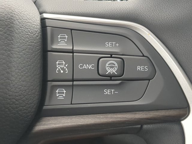 New 2027 Jeep Grand Cherokee Limited AWD/4WD image 28