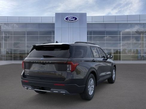 New 2026 Ford Explorer Active w/ Active Comfort Package RWD image 8