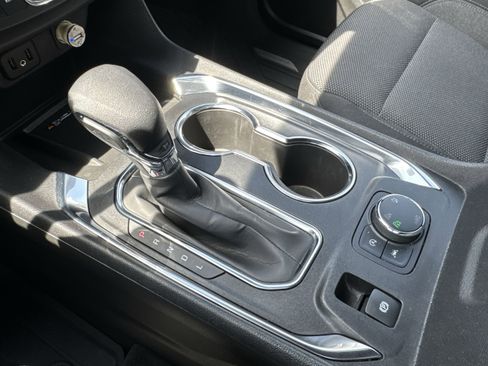 Used 2022 Chevrolet Traverse LT w/ LPO, Floor Liner Package image 16