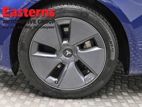Used 2023 Tesla Model 3 Standard Range image 27