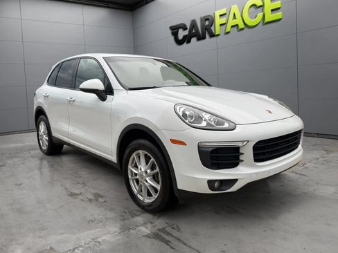 Used 2016 Porsche Cayenne AWD/4WD image 4