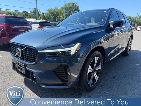 Used 2024 Volvo XC60 T8 Plus w/ Climate Package AWD/4WD image 4
