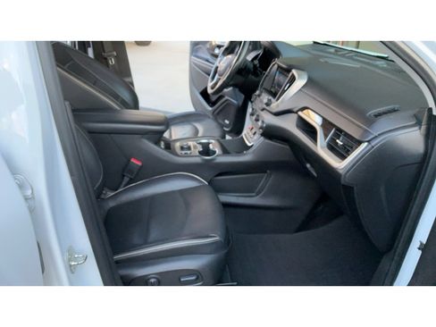 Used 2019 GMC Terrain Denali w/ Advanced Safety Package image 14