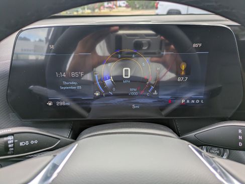 New 2026 Chevrolet Equinox LT w/ Safety and Technology Package FWD image 27