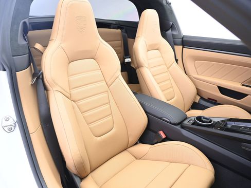 Certified 2026 Porsche 911 Targa 4S image 24