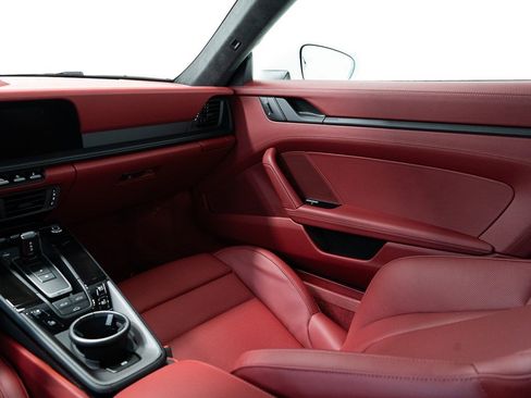 Used 2025 Porsche 911 Carrera 4 GTS image 23