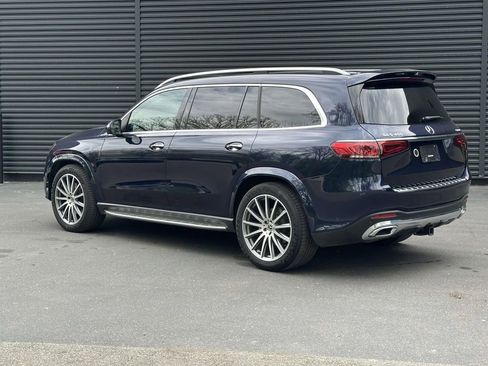 Used 2022 Mercedes-Benz GLS 450 4MATIC w/ AMG Line Exterior image 3