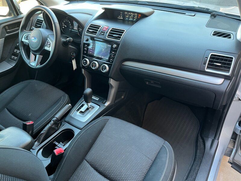 Used 2018 Subaru Forester 2.5i Premium AWD/4WD image 7