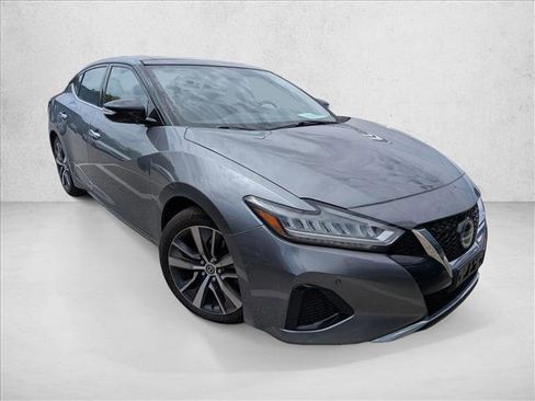 Used 2019 Nissan Maxima 3.5 SL w/ Floor Mat Group FWD image 2