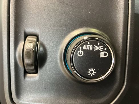 Used 2018 Chevrolet Silverado 1500 W/T image 13