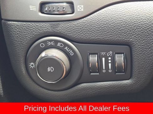Used 2022 Jeep Cherokee Latitude Lux AWD/4WD image 16